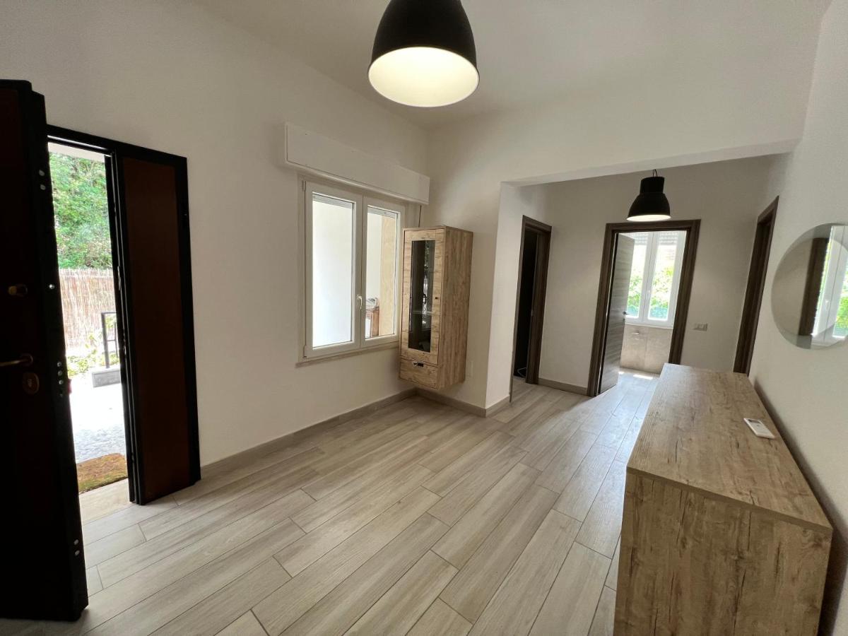 I Lecci Villa Livorno Exterior photo
