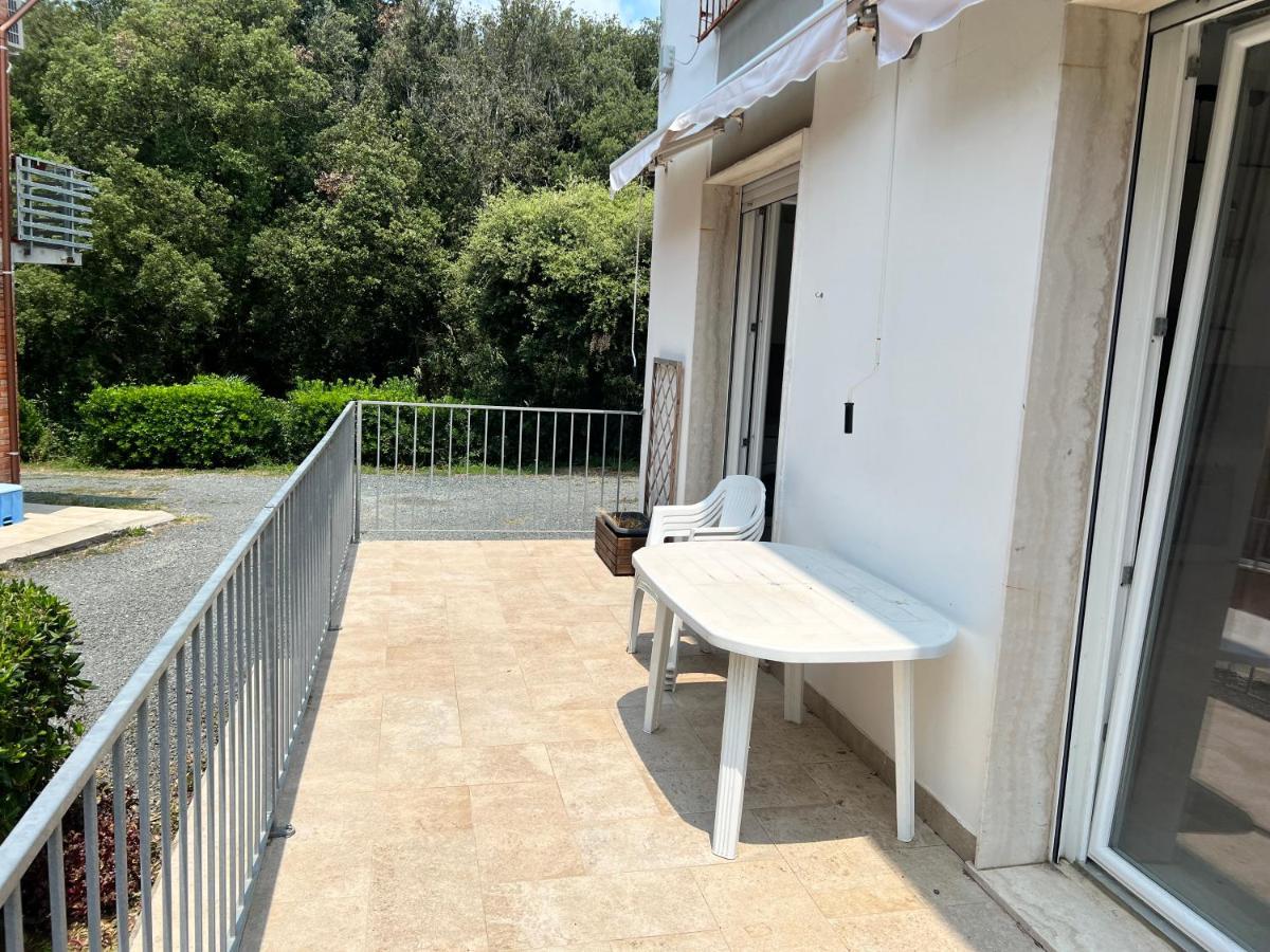 I Lecci Villa Livorno Exterior photo